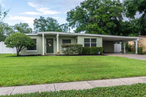 1233 LYNWOOD AVE, APOPKA, Florida 32703-6735