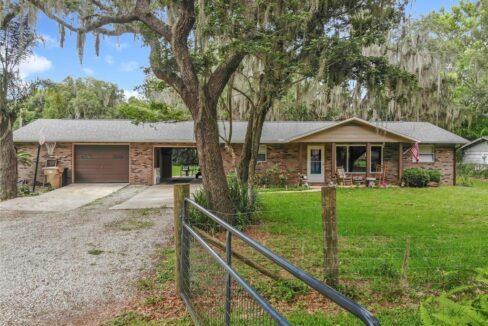 39640 CREST HAVEN Court UMATILLA, FL 32784-9388MLS #O6031752