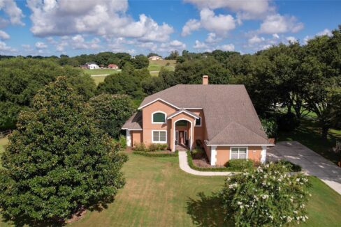 15803 PADDOCK Drive Montverde, FL 34756-3334 5 bd 4 ba 3,871 sqft MLS #G5085383