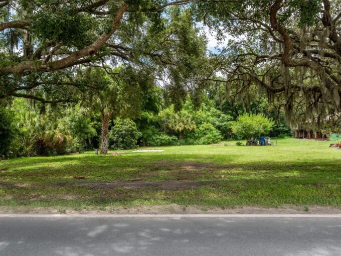 2229 BOY SCOUT Road Apopka, FL 32703 2.99 acres MLS #G5084134