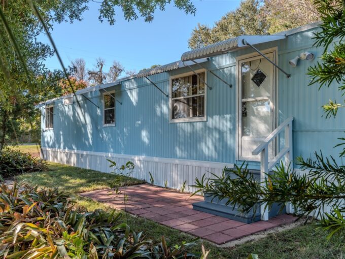 17416 EVE DR. Montverde, FL 34756 MLS #G5104439