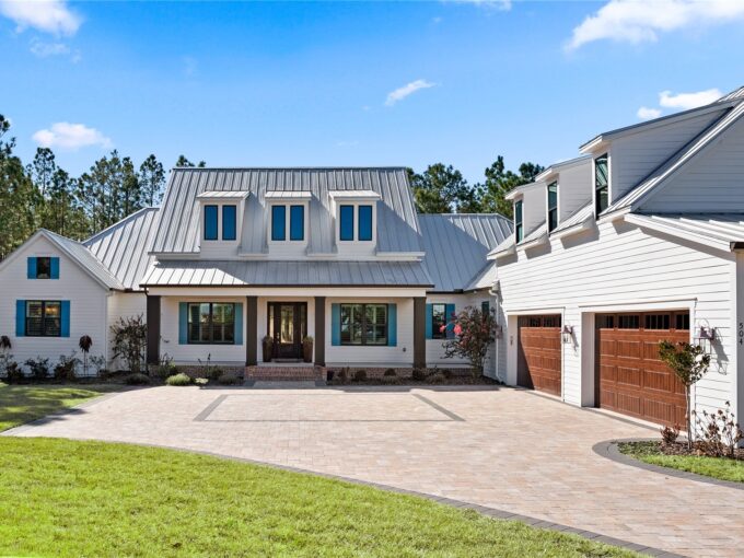 504 YELLOW SUBMARINE Court Howey in the Hills, FL 34737-4609 MLS #O6384107