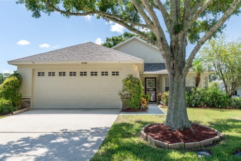 698 LAKE CLARK Place Lakeland, FL 33813-4543 MLS #G5102163CLIP #1092313046