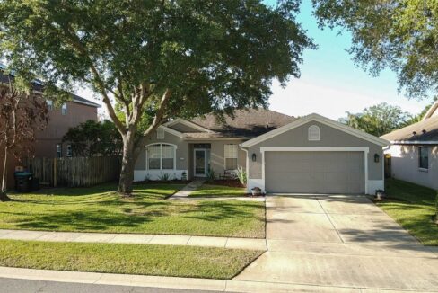 2507 WALNUT HEIGHTS Road Apopka, FL 32703-4864 3 bd 2 ba 1,772 sqft MLS #O6402390